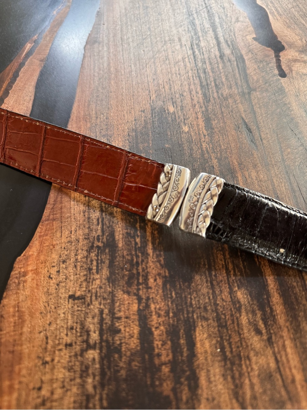 Brighton Two-Tone Croc-Embossed Leather Belt - Black & Brown Size 34 - Picture 9 of 10